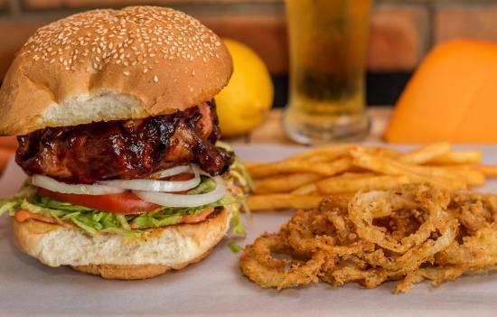 The Grandstand Sports Bar & Grill