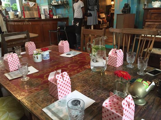 Antique Cafe