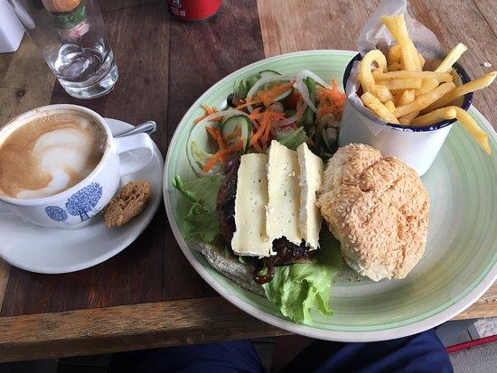 Cafe Sharne
