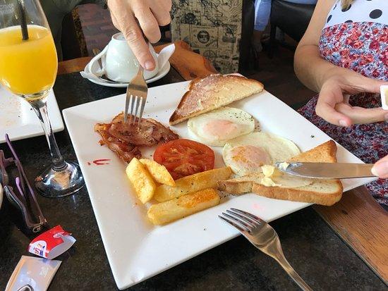 Cubana Havana Lounge & Latino Caffe